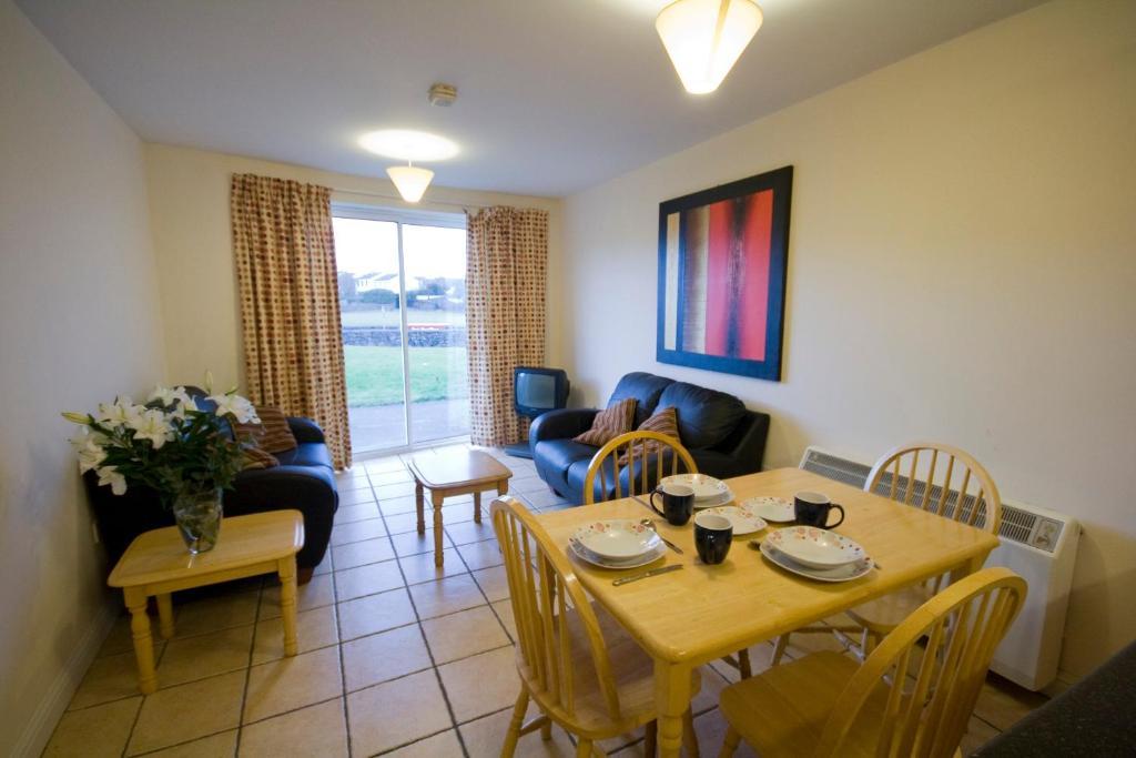 Dunaras Holiday Village Голуей Стая снимка